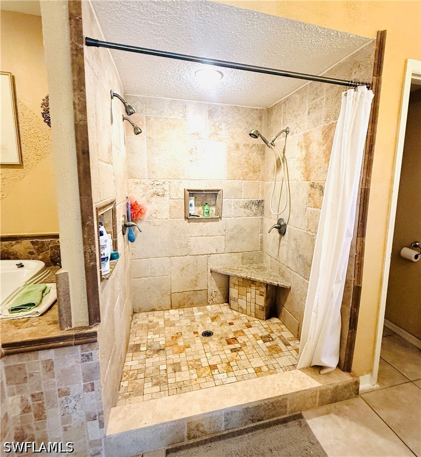 3 Bed Pool Home for Sale in Golden Gate Estates, photo 20