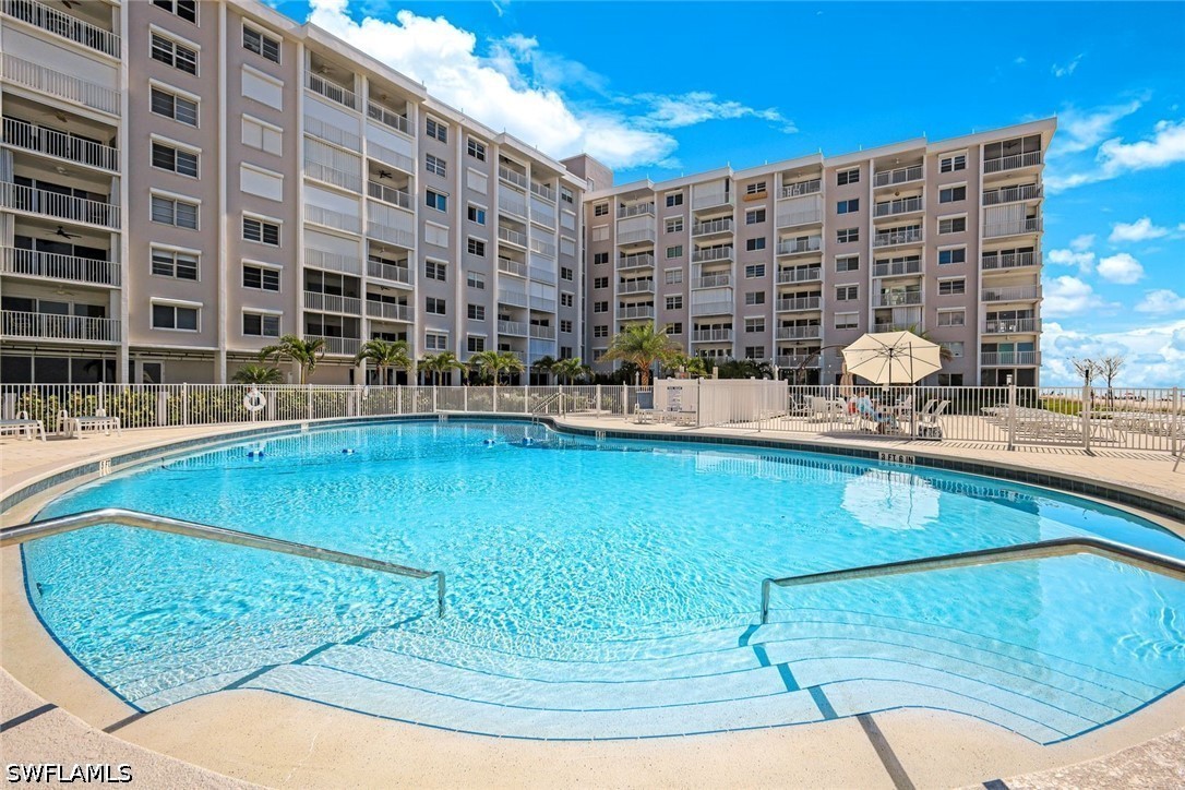 2 Bed Pool Home for Sale in Naples Continental, photo 20