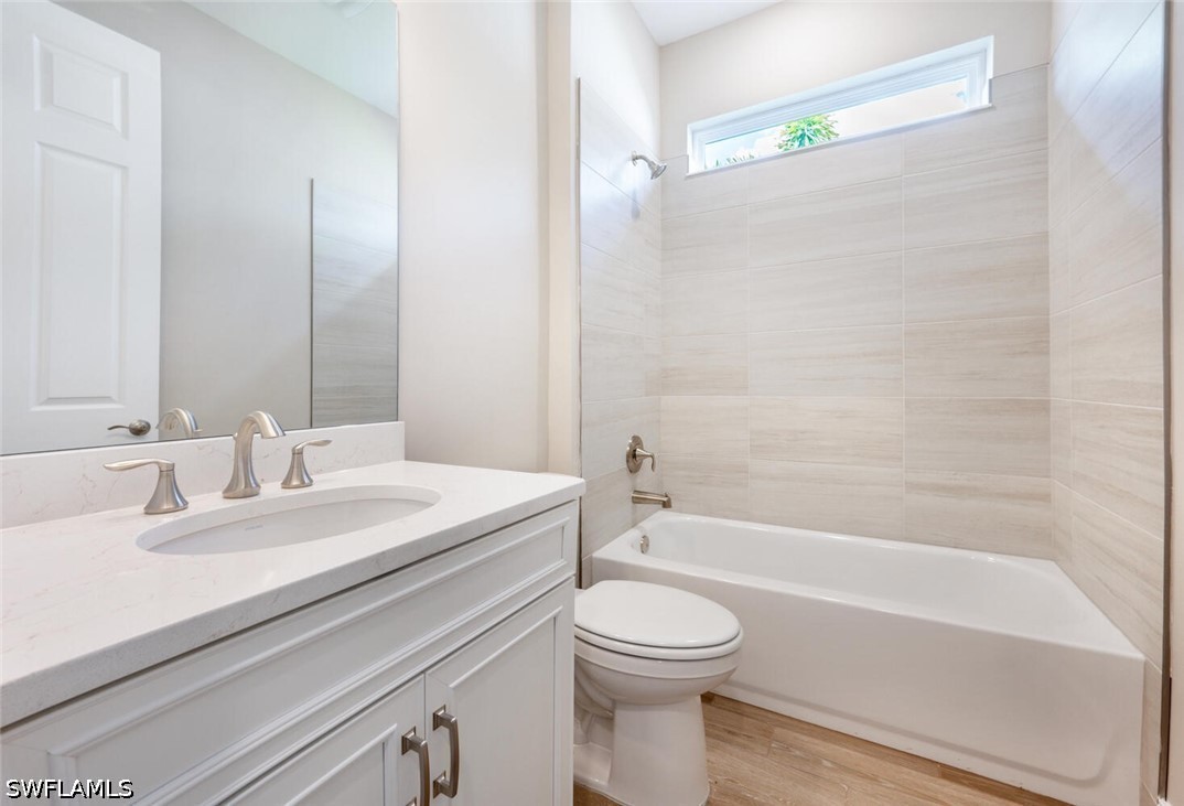 3 Bed SingleFamilyResidence for Sale in Bonita Springs, photo 20