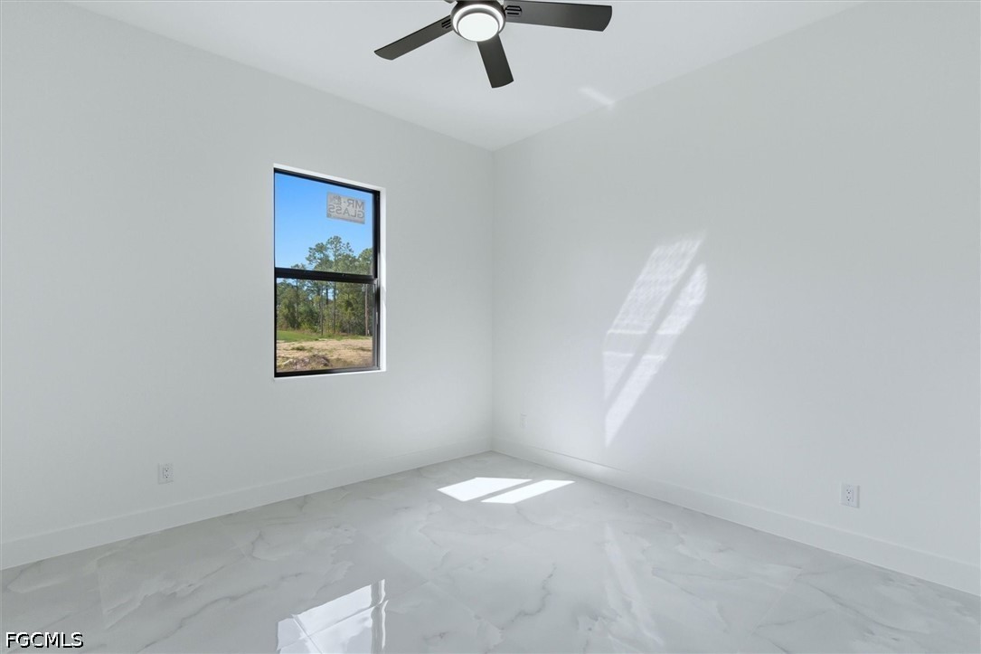 3 Bed SingleFamilyResidence for Sale in Lehigh Acres, photo 20
