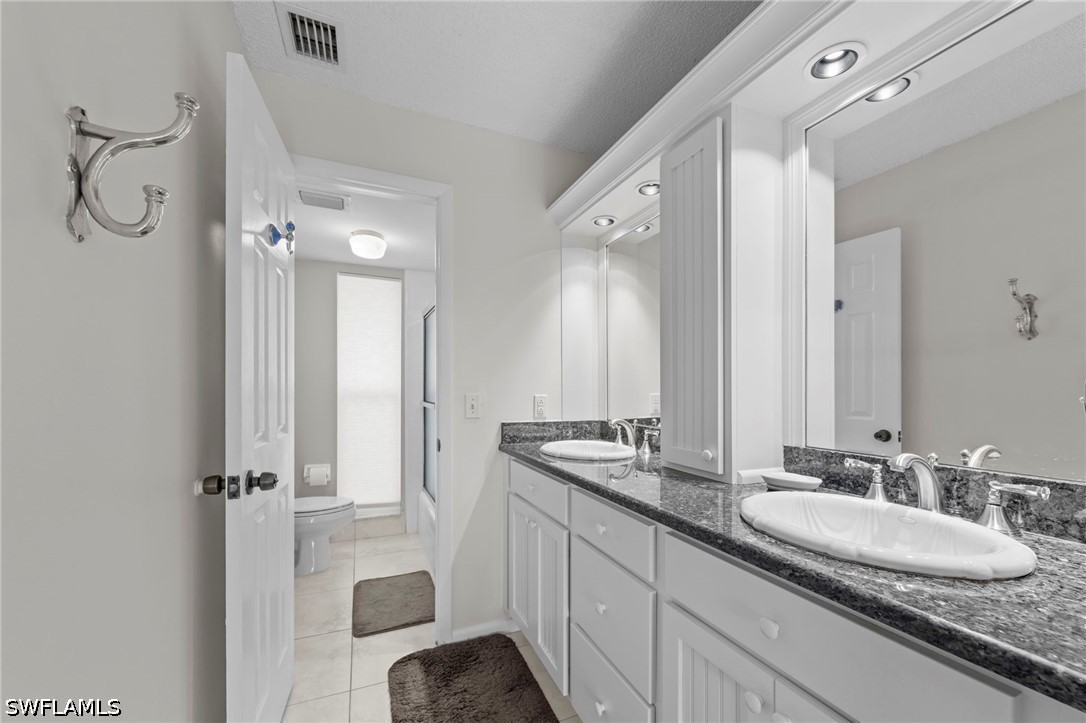 2 Bed Condominium for Sale in Naples, photo 20