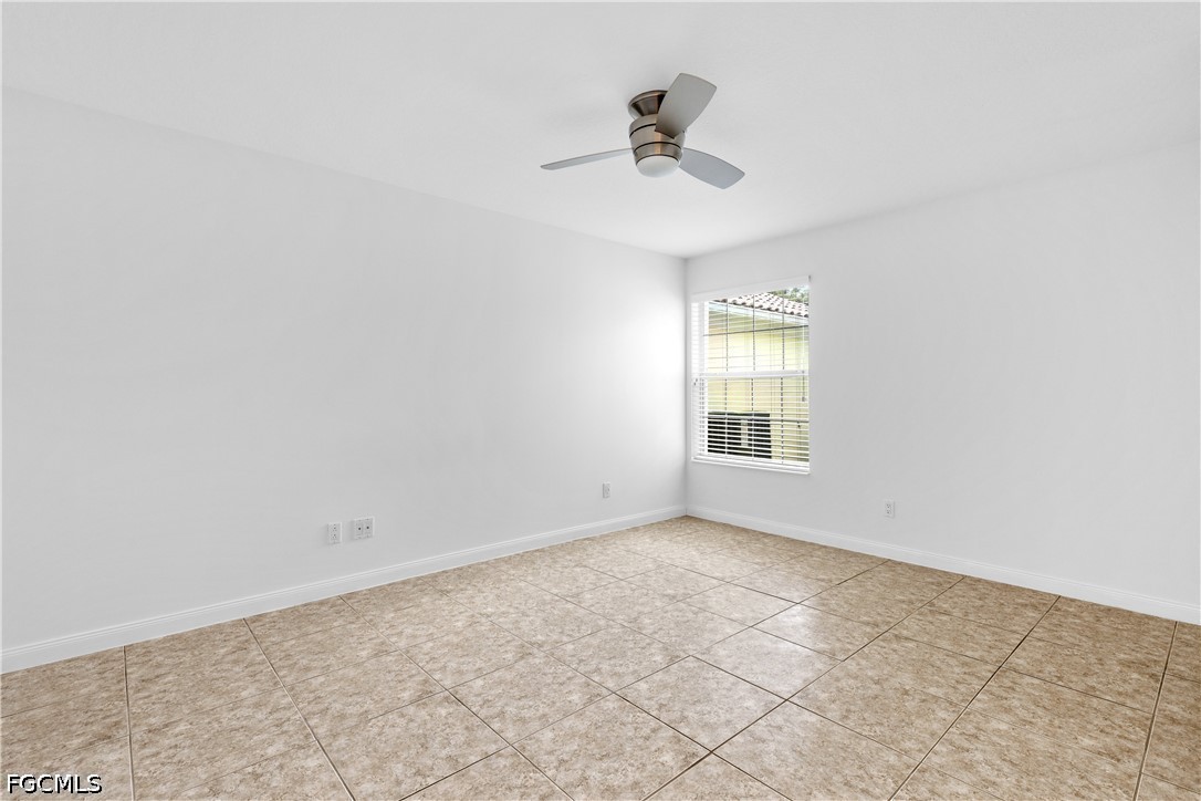 2 Bed Waterfront Home for Sale in Bonita Springs, photo 20
