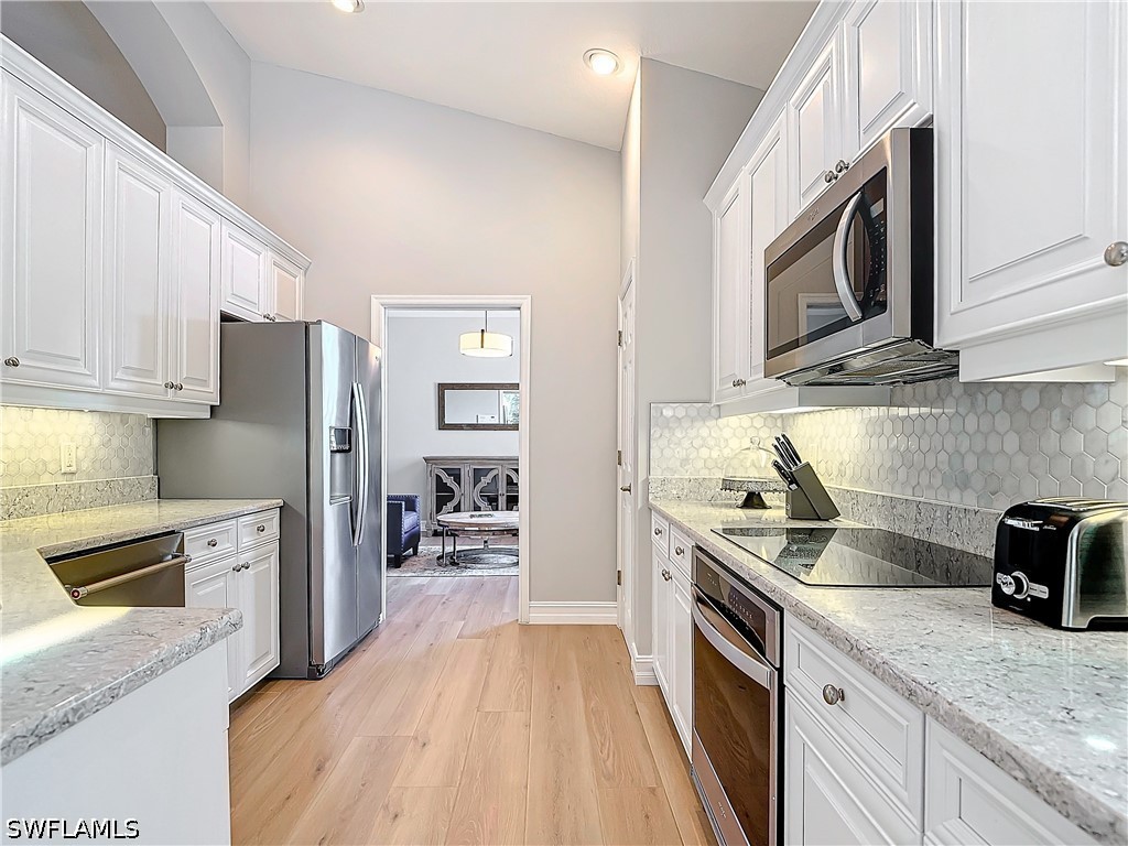 3 Bed Condominium for Sale in Turtle Point, photo 20