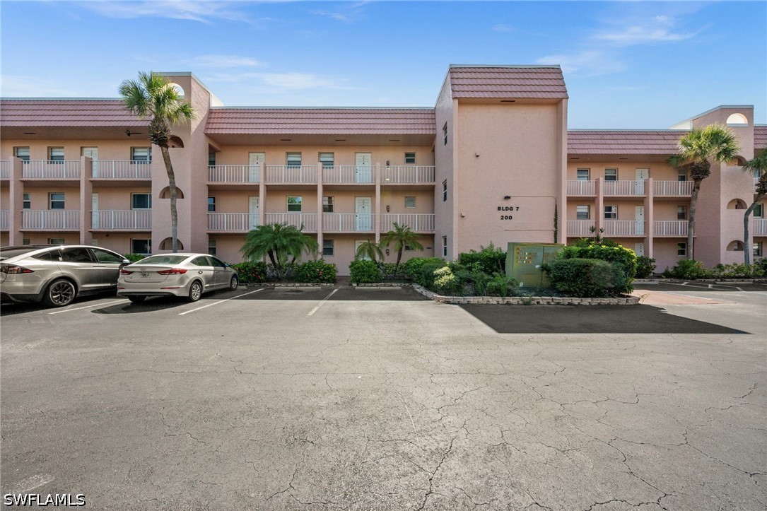 1 Bed Condominium for Sale in Naples, photo 20