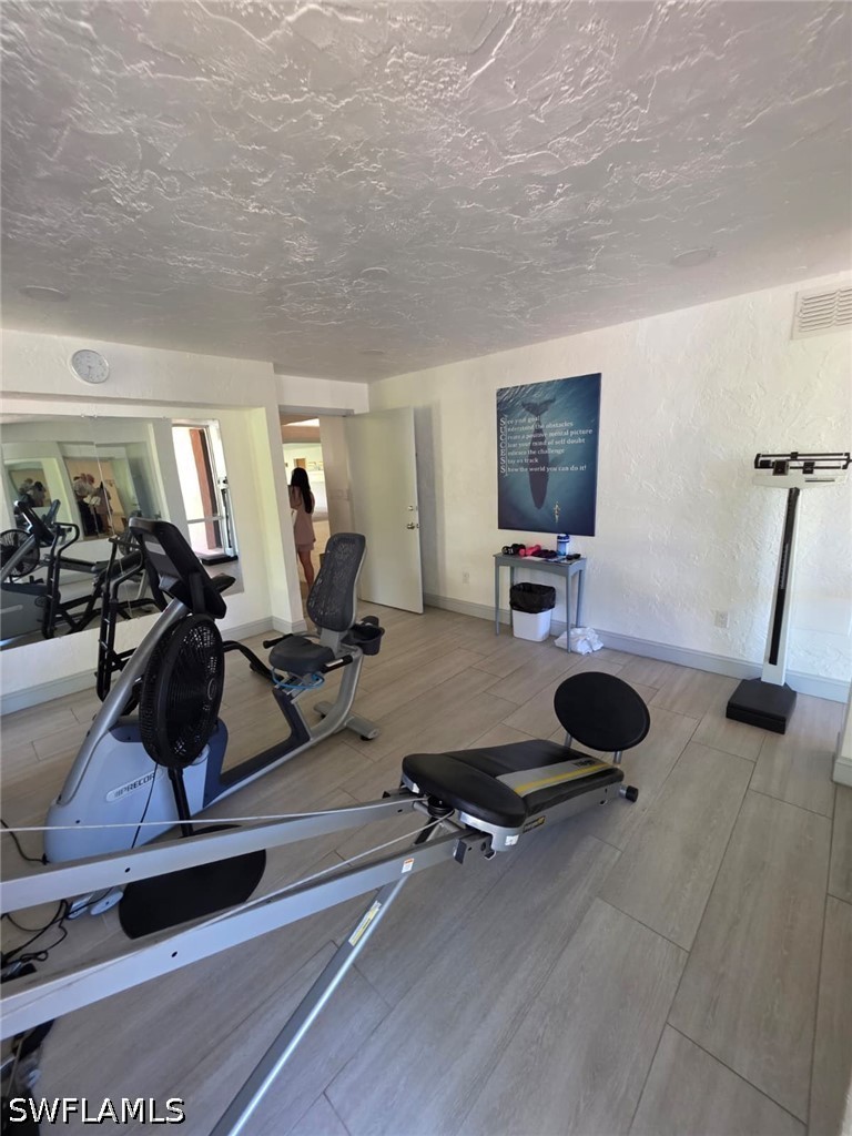 2 Bed Condominium for Sale in Naples, photo 20