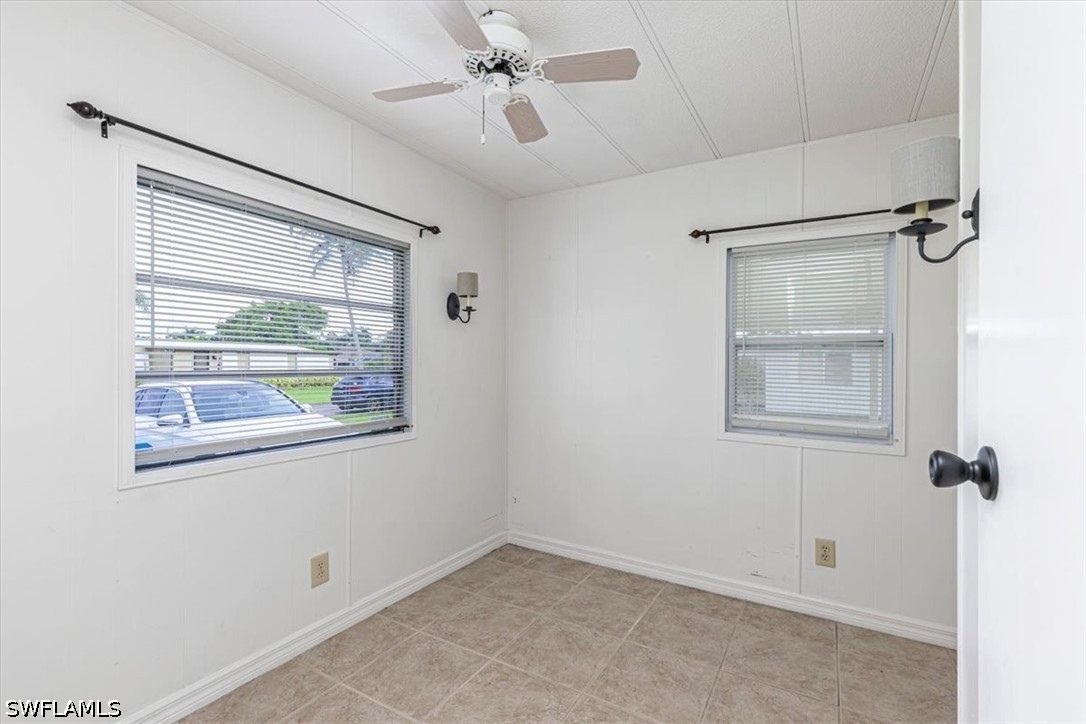 2 Bed ManufacturedHome for Sale in Naples, photo 20