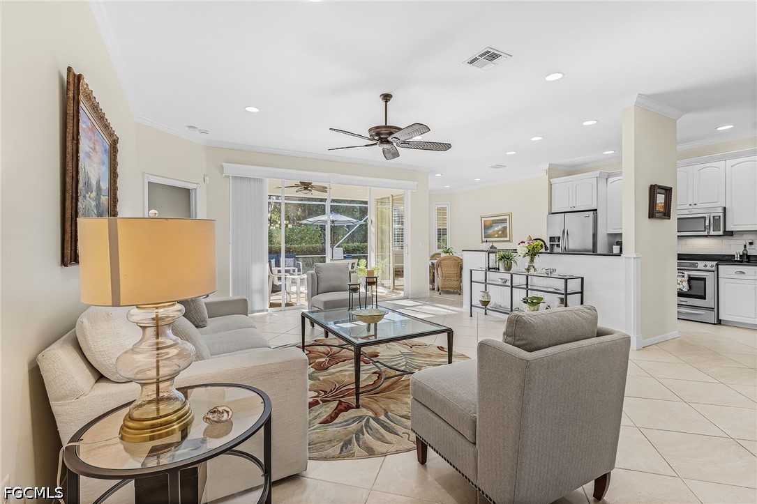 2 Bed SingleFamilyResidence for Sale in Estero, photo 20