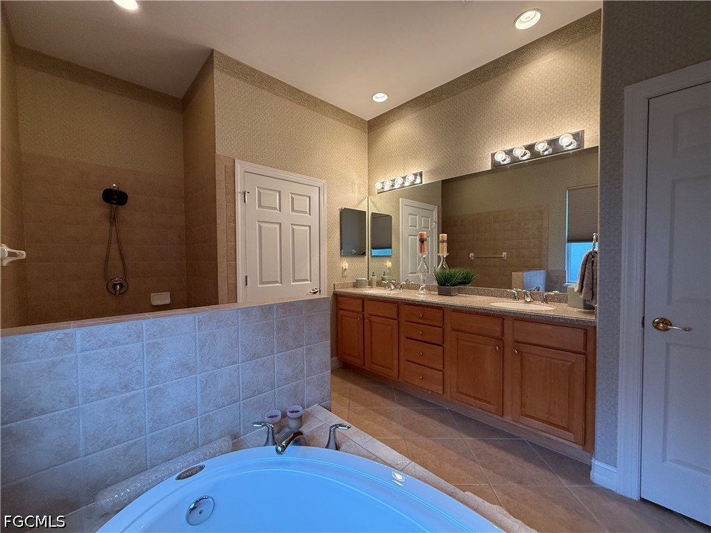 3 Bed Pool Home for Sale in Bellagio, photo 20