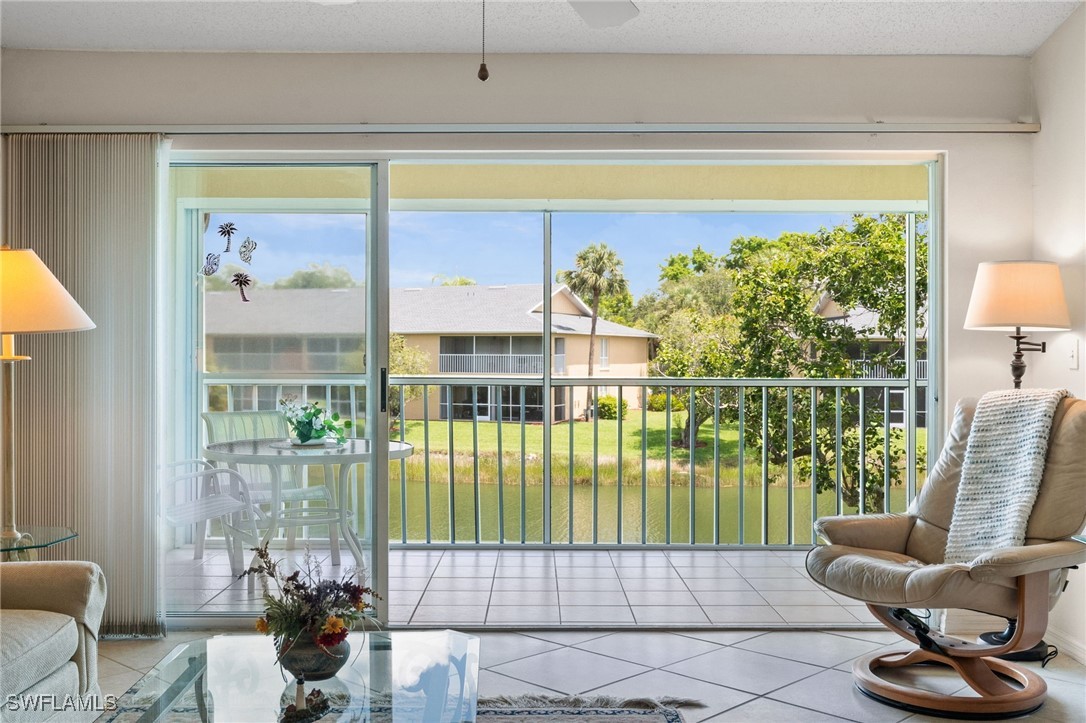 2 Bed Waterfront Home for Sale in Naples, photo 3