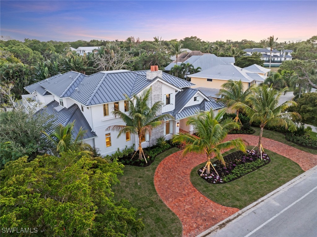 5 Bed Pool Home for Sale in Olde Naples, photo 3