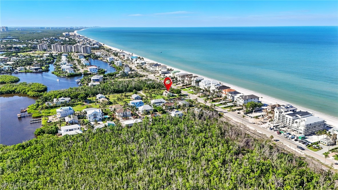 2 Bed SingleFamilyResidence for Sale in Bonita Beach, photo 3