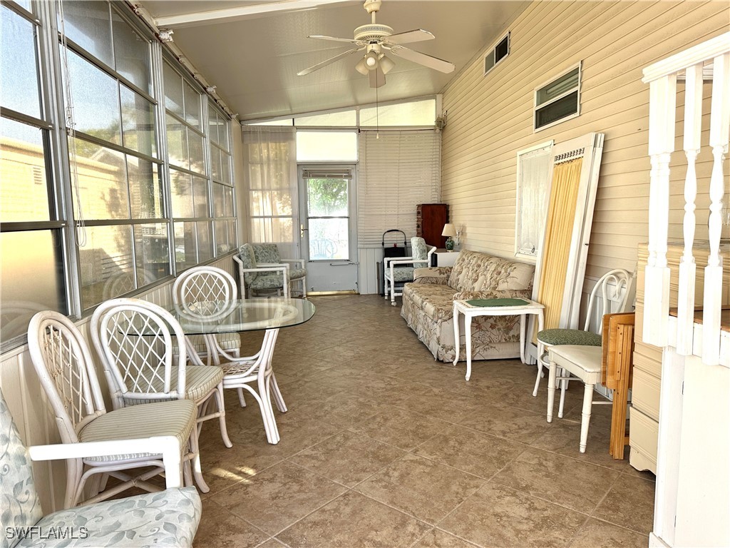 1 Bed ManufacturedHome for Sale in Estero, photo 3
