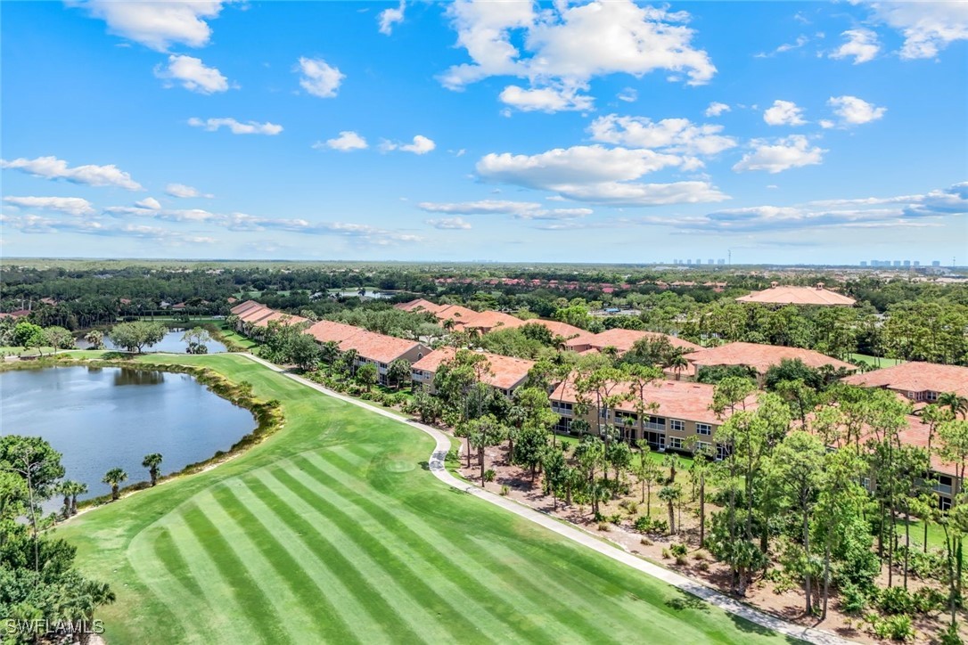 2 Bed Condominium for Sale in Sabal Palm, photo 3