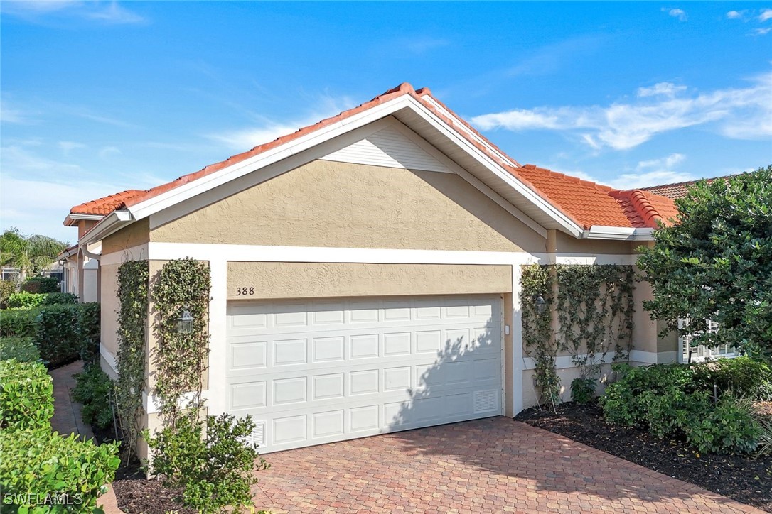3 Bed Waterfront Home for Sale in Naples, photo 3