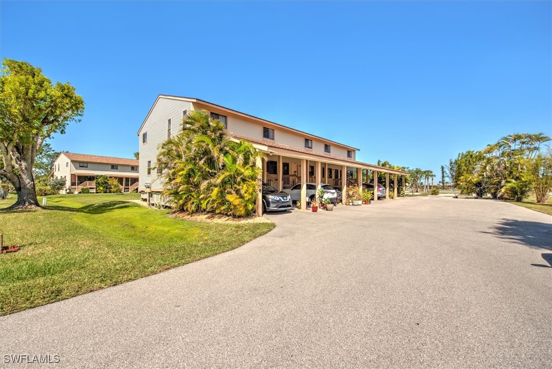 2 Bed Condominium for Sale in Fort Myers, photo 3