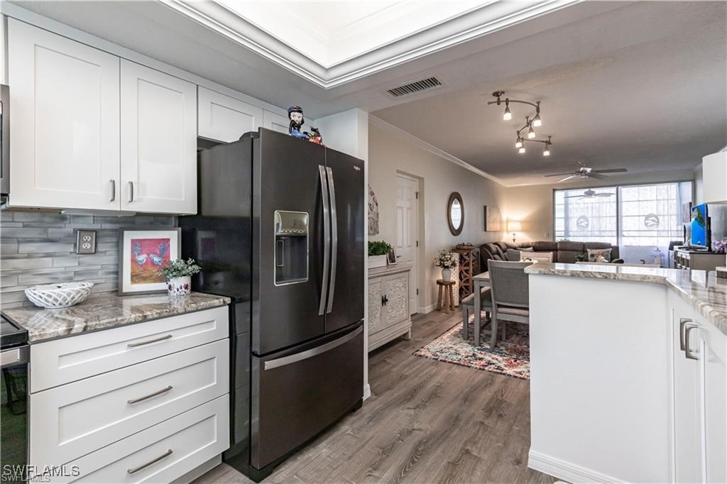 2 Bed Condominium for Sale in Cape Coral, photo 3