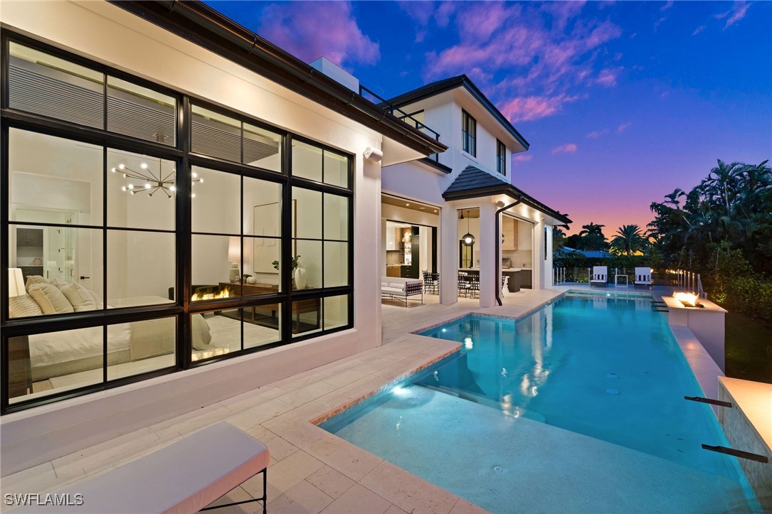5 Bed Pool Home for Sale in Park Shore, photo 3