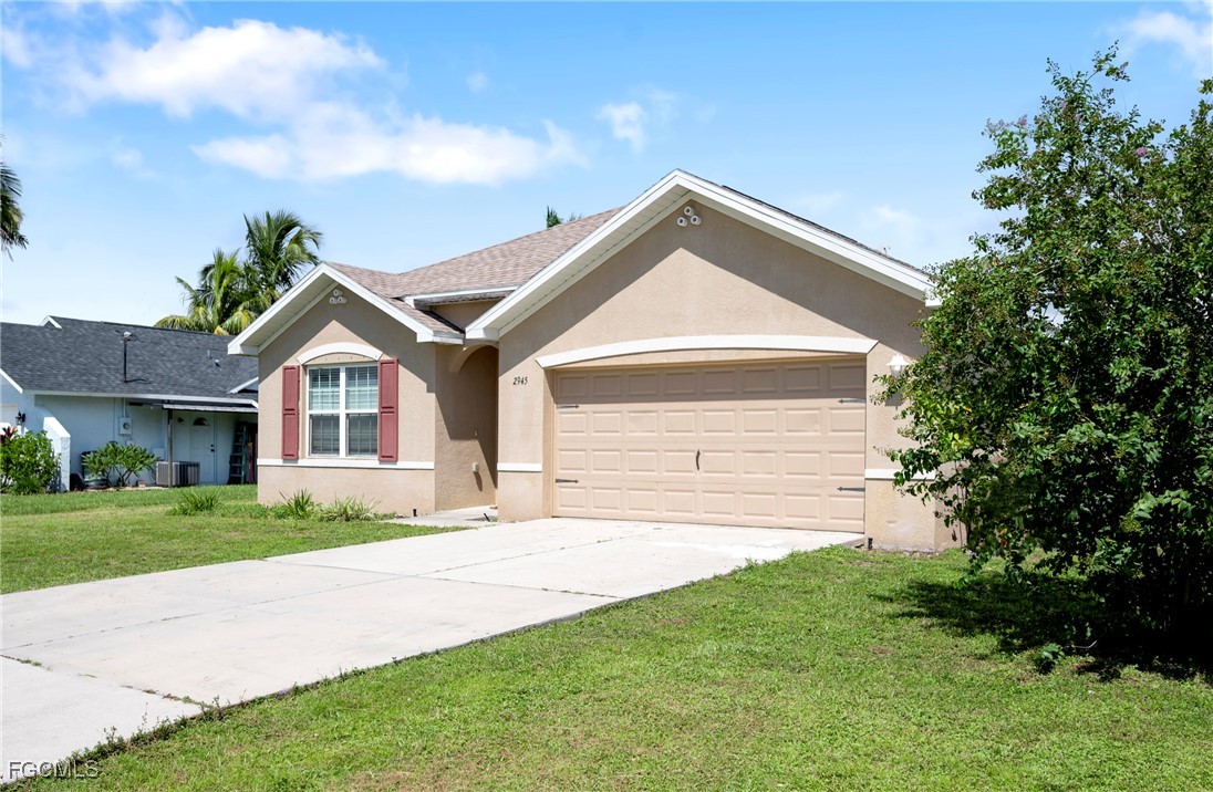 4 Bed SingleFamilyResidence for Sale in Cape Coral, photo 3