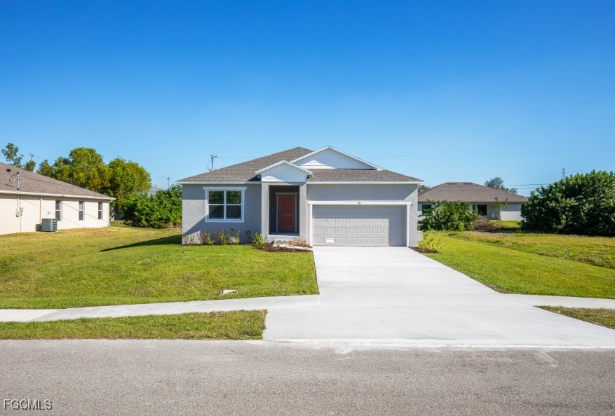 4 Bed SingleFamilyResidence for Sale in Cape Coral, photo 3