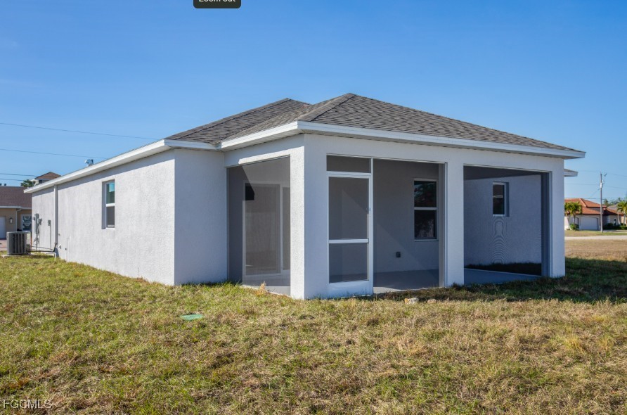 4 Bed SingleFamilyResidence for Sale in Cape Coral, photo 3