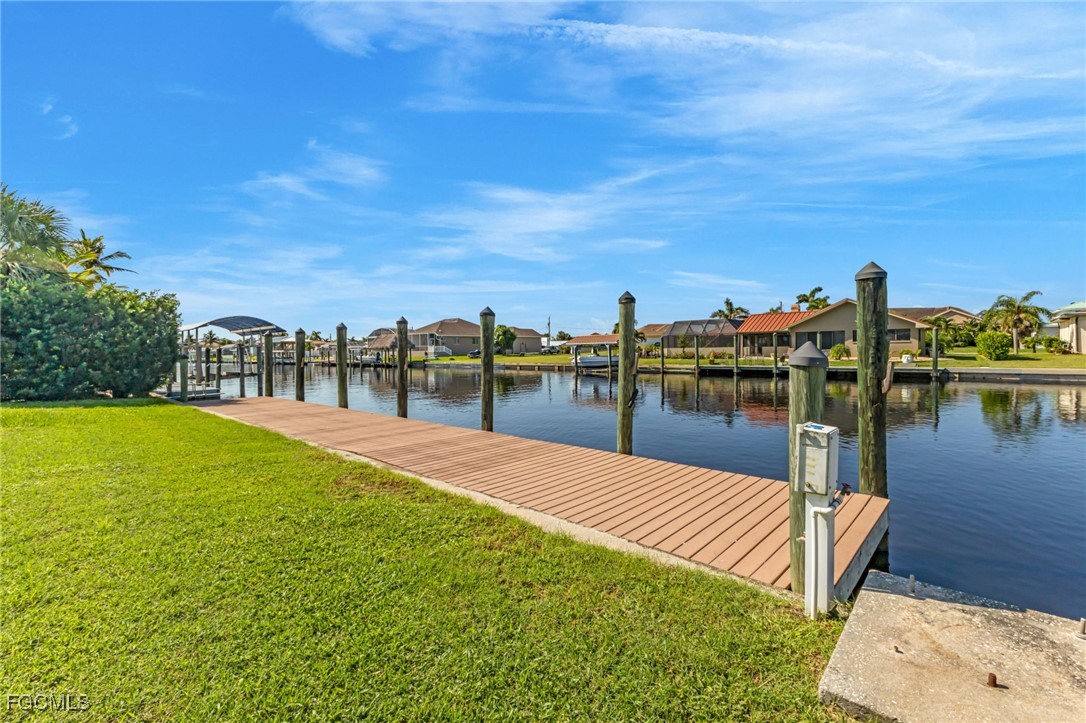 3 Bed Waterfront Home for Sale in Port Charlotte, photo 3