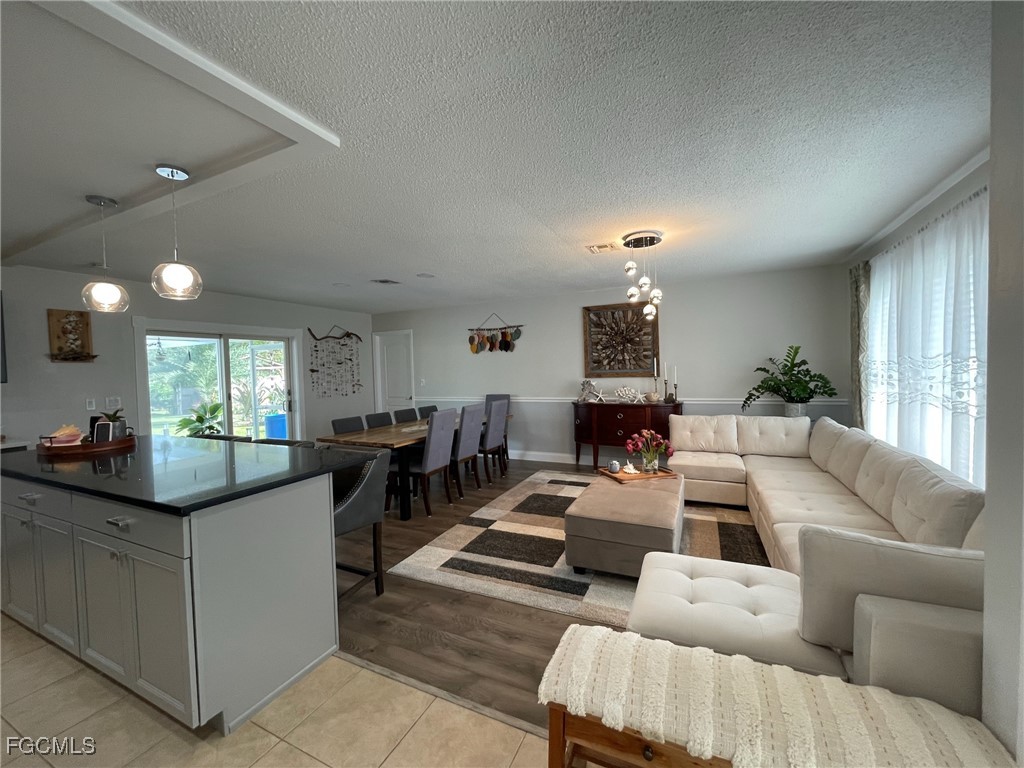 3 Bed Pool Home for Sale in Lehigh Acres, photo 3