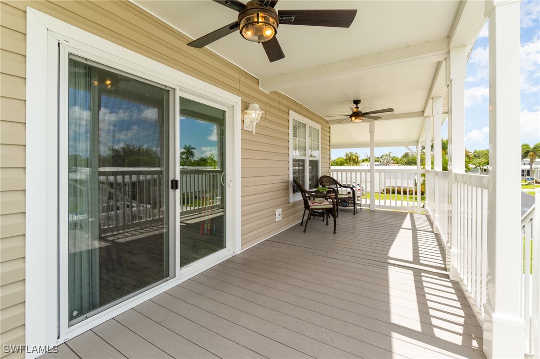 2 Bed ManufacturedHome for Sale in Fort Myers, photo 3