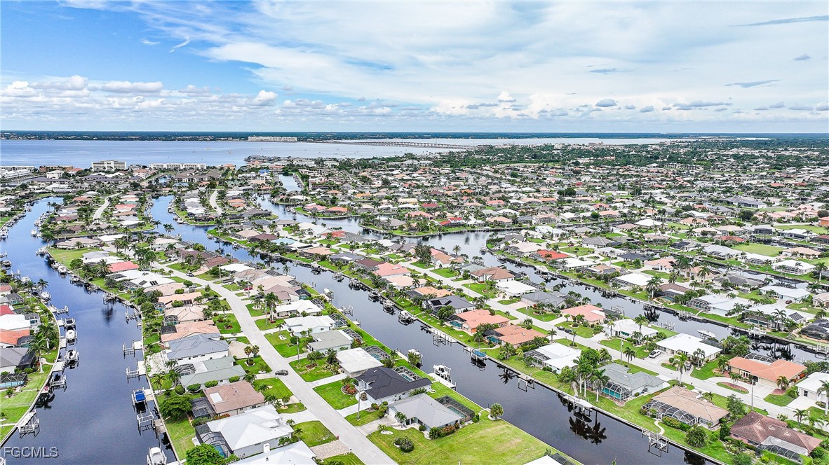 2 Bed Pool Home for Sale in Punta Gorda Isles, photo 3