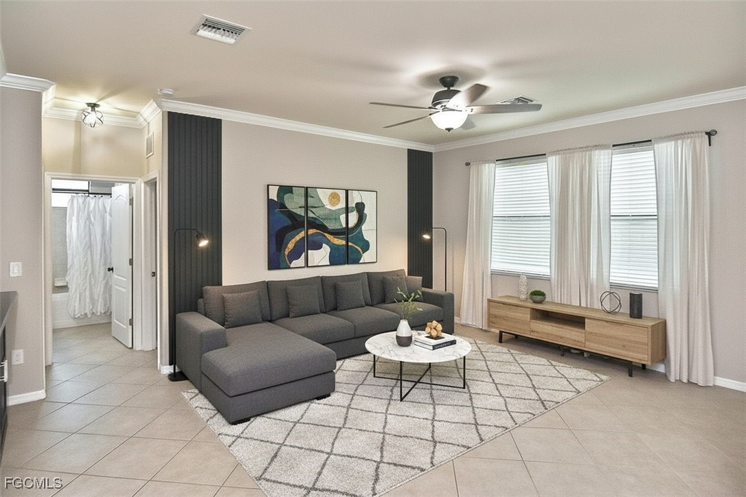 5 Bed Pool Home for Sale in Promenade West, photo 3