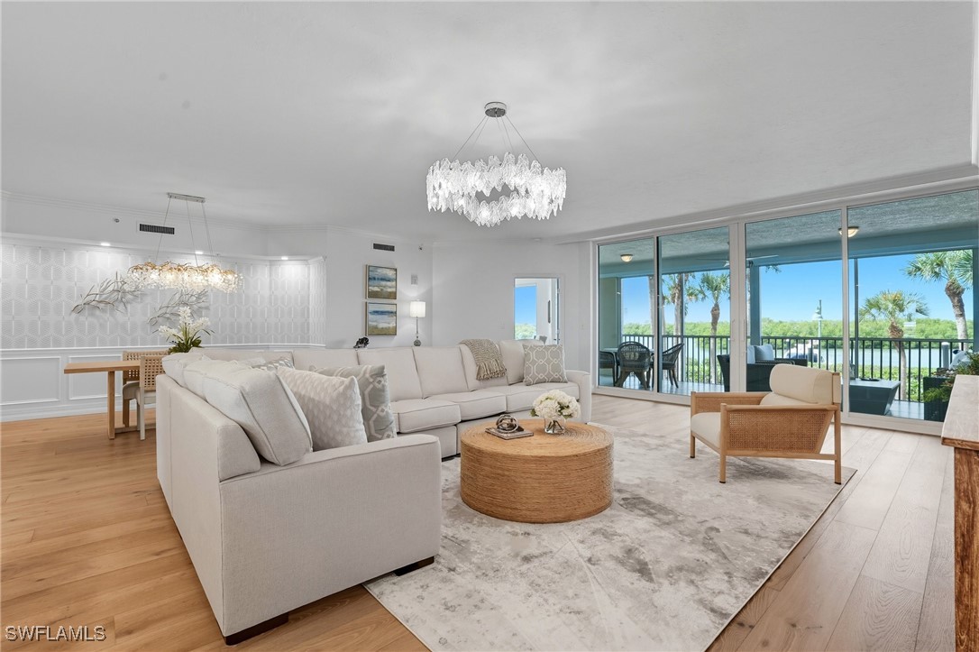 3 Bed Waterfront Home for Sale in Naples, photo 3