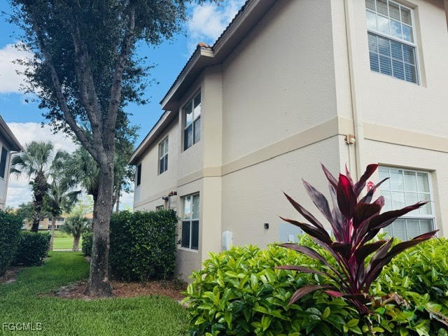2 Bed Condominium for Sale in Naples, photo 3