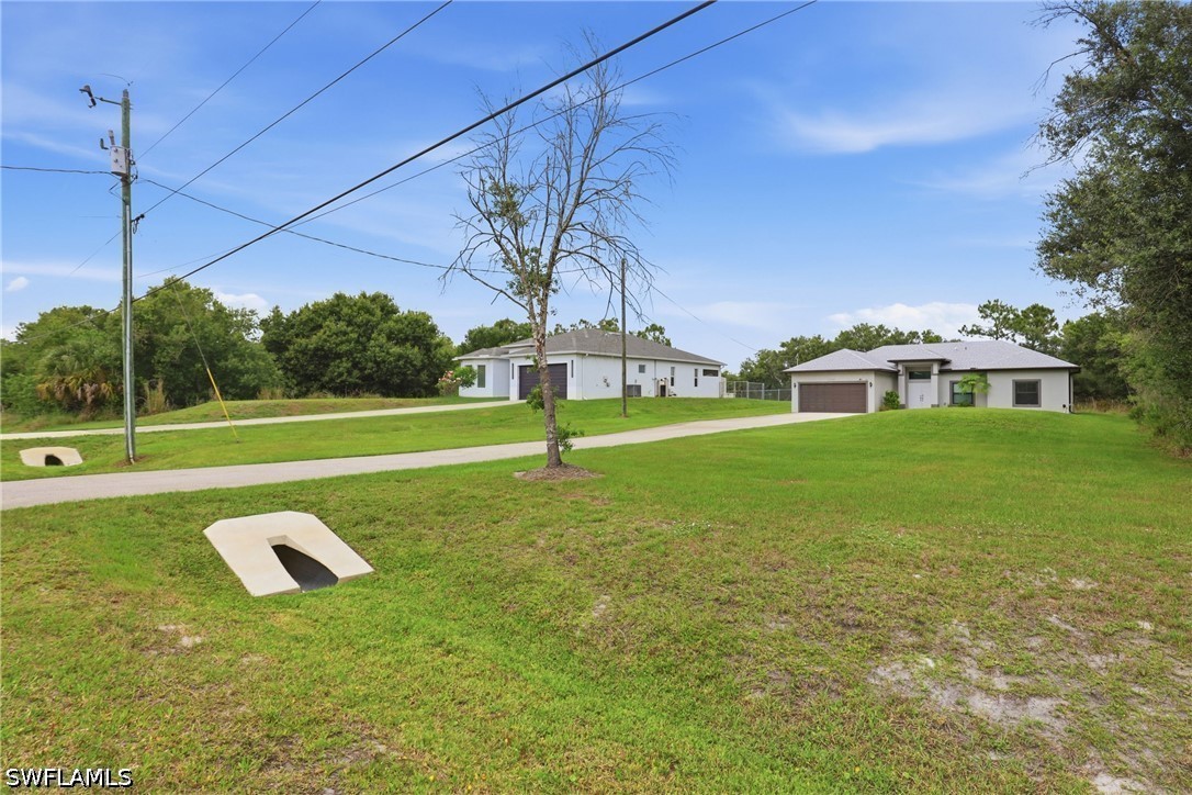 3 Bed SingleFamilyResidence for Sale in Naples, photo 3