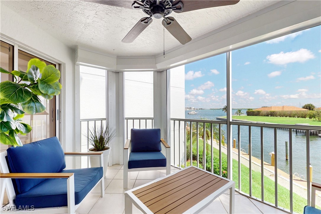 2 Bed Waterfront Home for Sale in Marco Island, photo 3