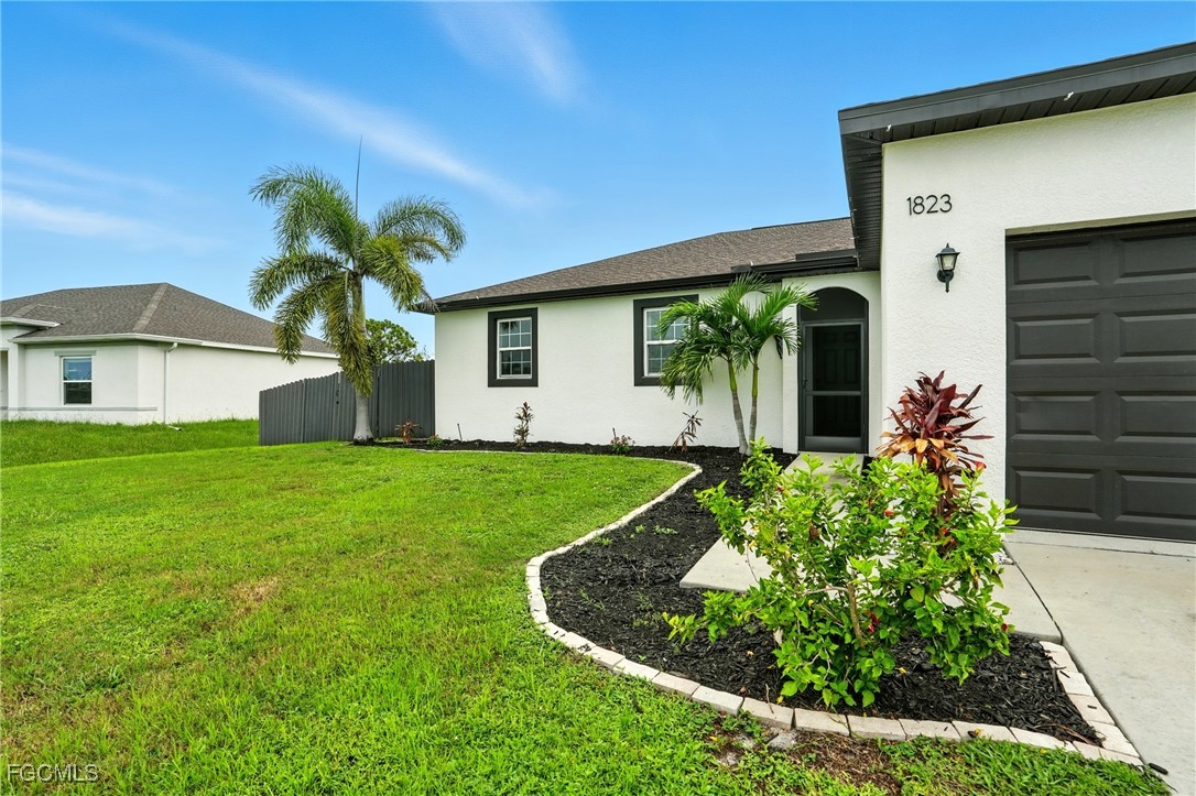 4 Bed SingleFamilyResidence for Sale in Cape Coral, photo 3