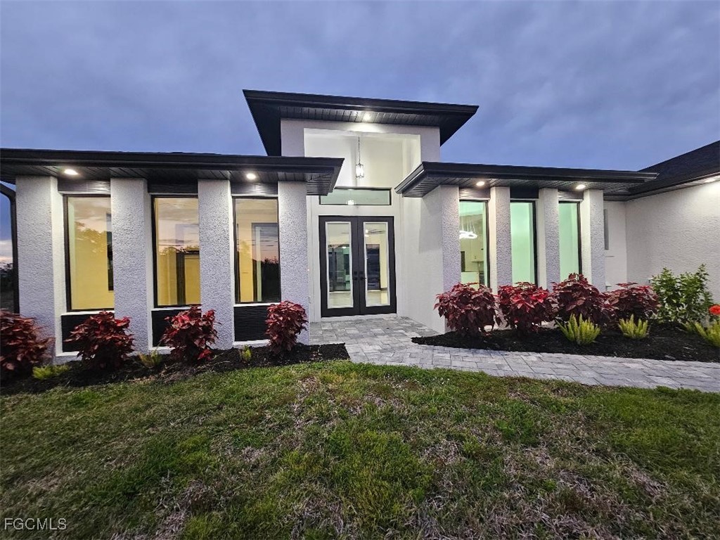 3 Bed Pool Home for Sale in Cape Coral, photo 3