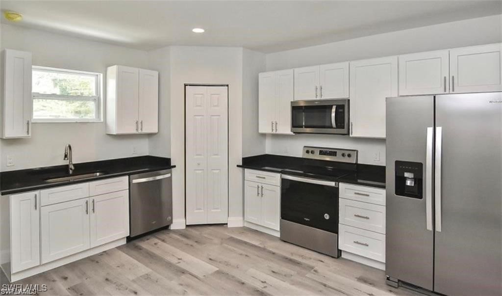 4 Bed SingleFamilyResidence for Sale in Rosemary Park, photo 3
