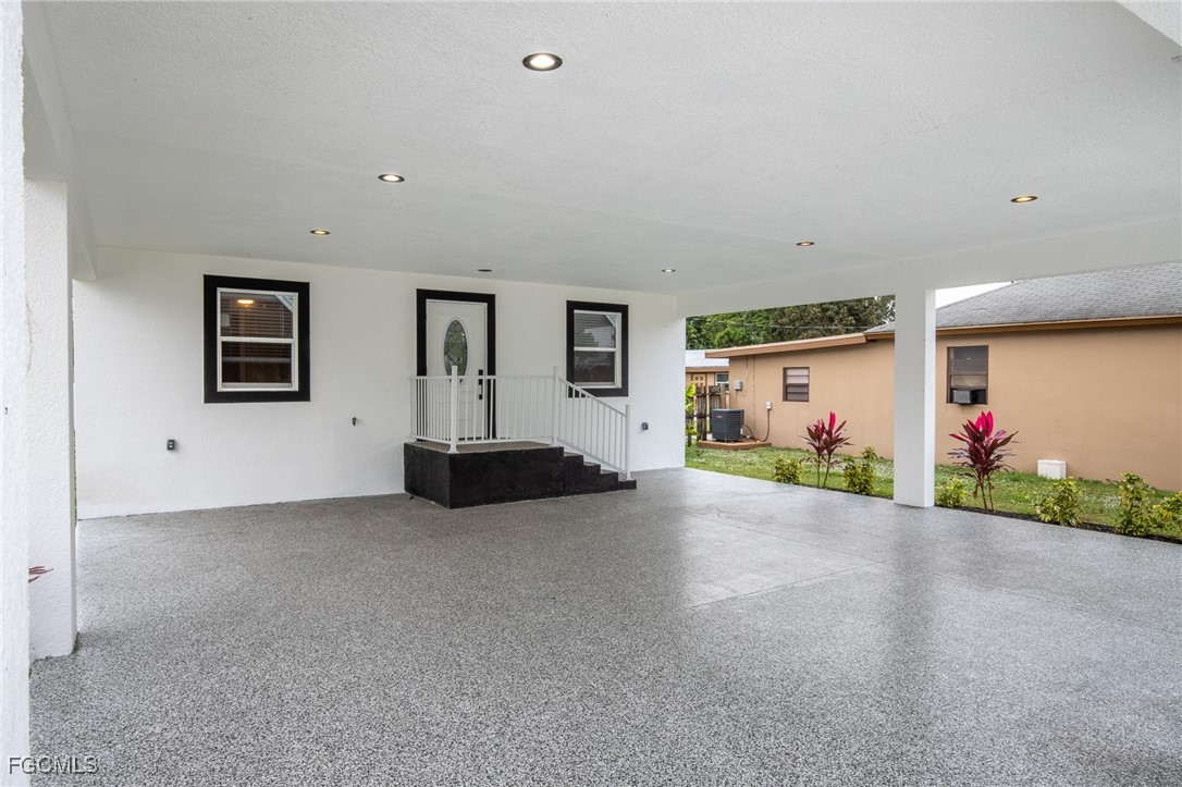 3 Bed SingleFamilyResidence for Sale in Clewiston, photo 3