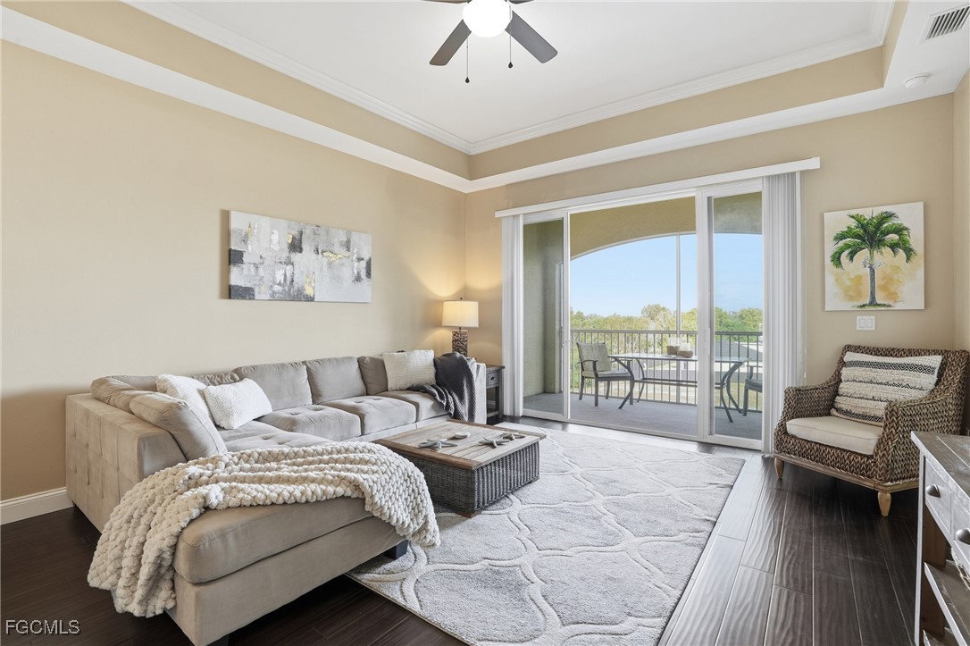 3 Bed Waterfront Home for Sale in Cape Coral, photo 3