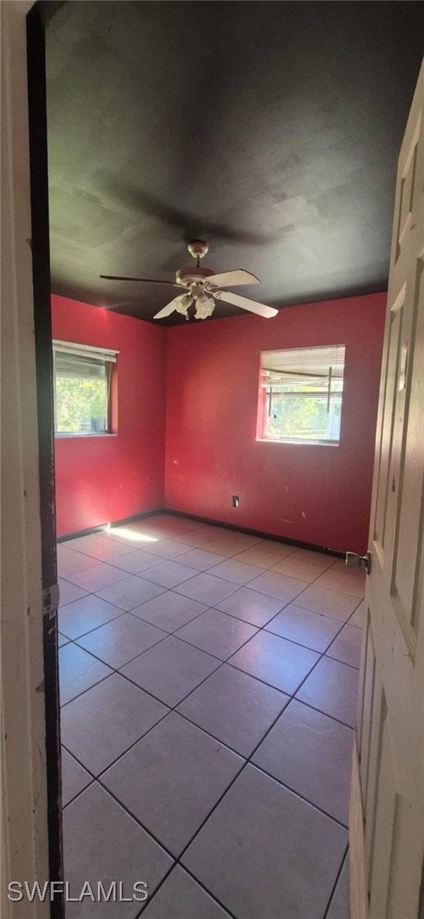 3 Bed SingleFamilyResidence for Sale in Fort Myers, photo 3