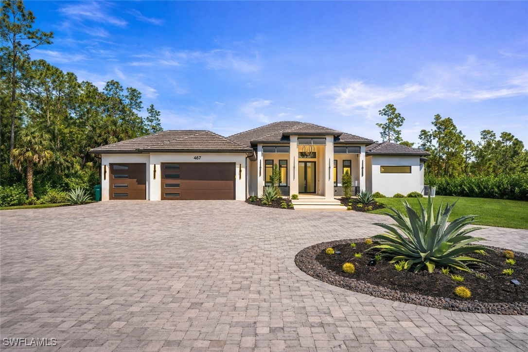 4 Bed SingleFamilyResidence for Sale in Naples, photo 3