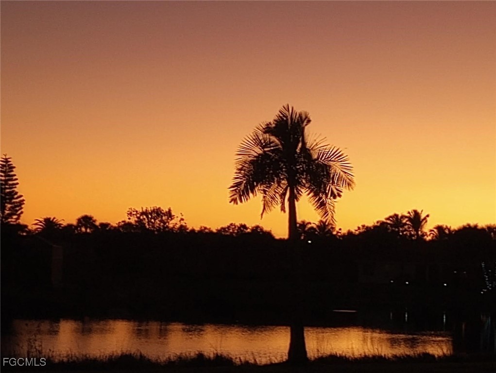 3 Bed Waterfront Home for Sale in Fort Myers, photo 3