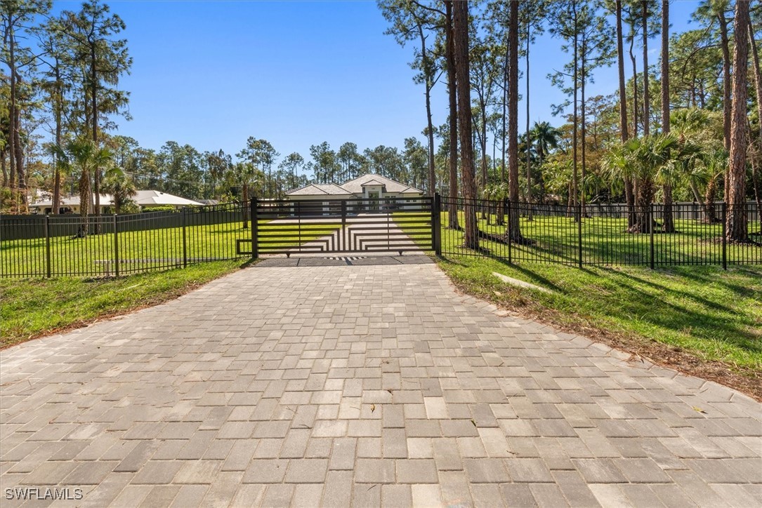 4 Bed Pool Home for Sale in Logan Woods, photo 3