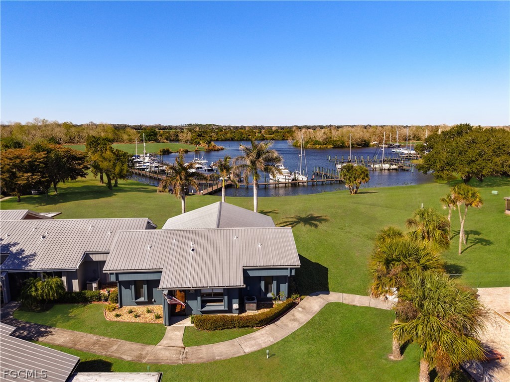 2 Bed Waterfront Home for Sale in Labelle, photo 3