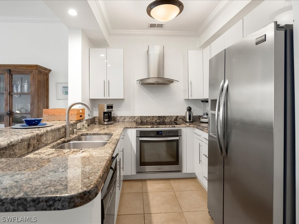 2 Bed Condominium for Sale in Estero, photo 3