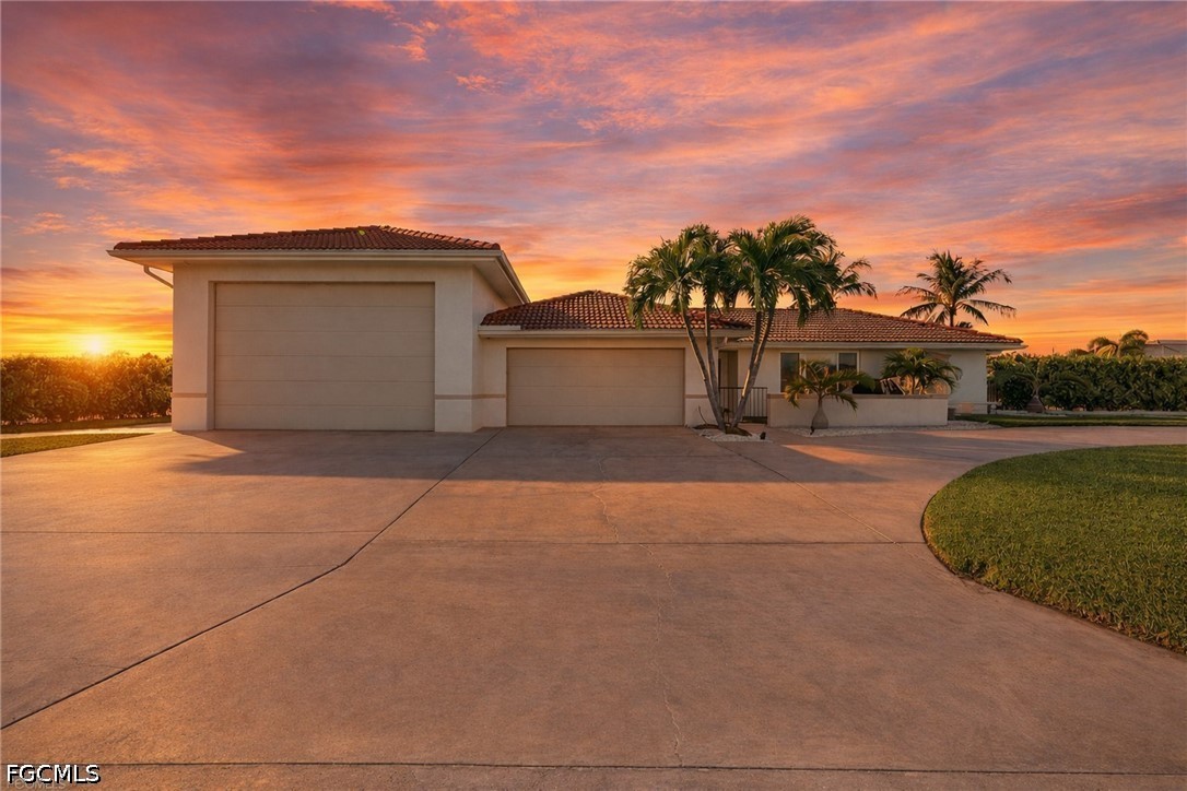 2 Bed Pool Home for Sale in Cape Coral, photo 3