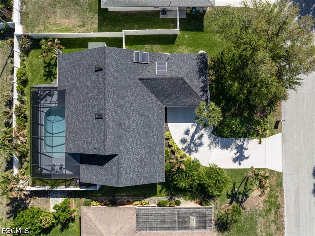 3 Bed Pool Home for Sale in Port Charlotte, photo 3