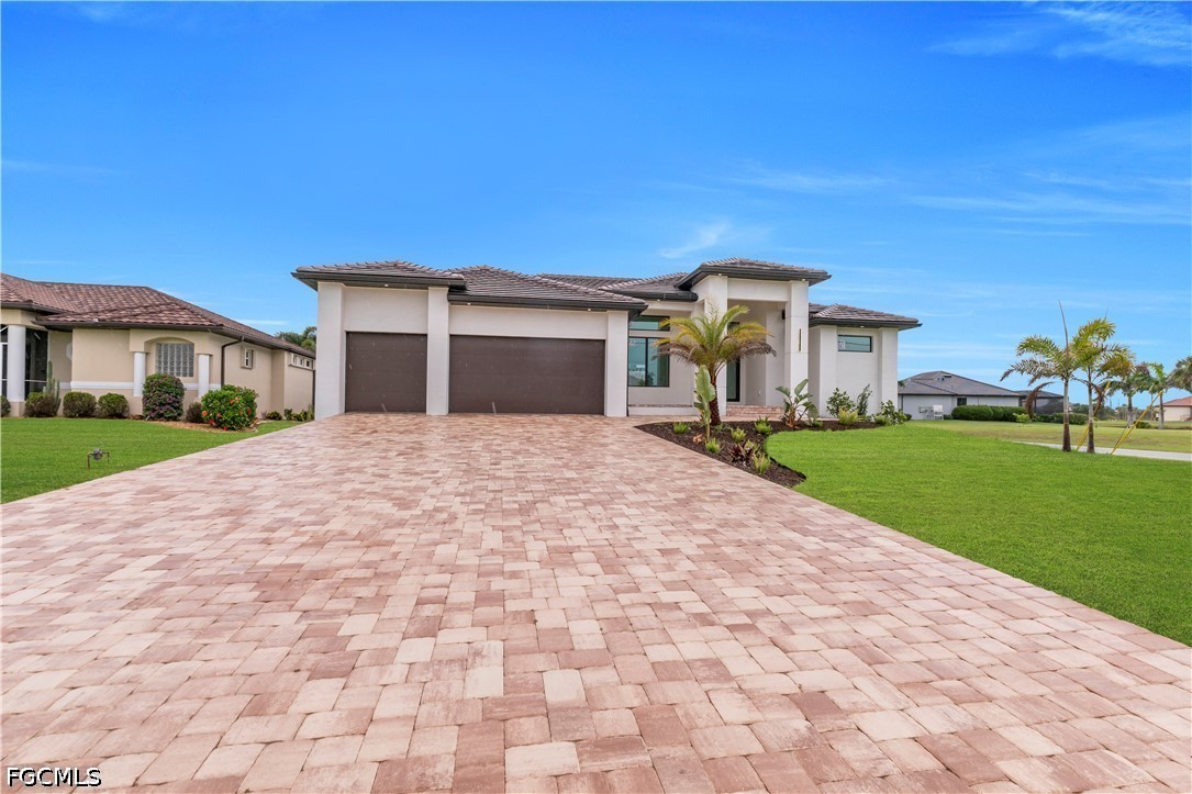 3 Bed Pool Home for Sale in Burnt Store Lakes, photo 3