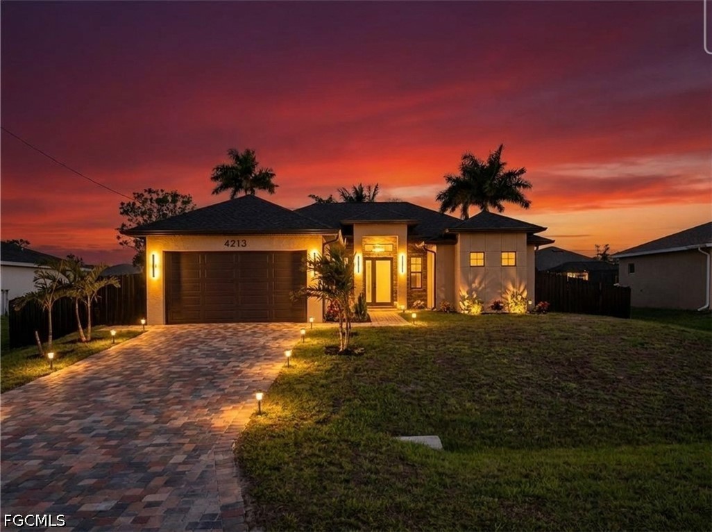 3 Bed Pool Home for Sale in Cape Coral, photo 3