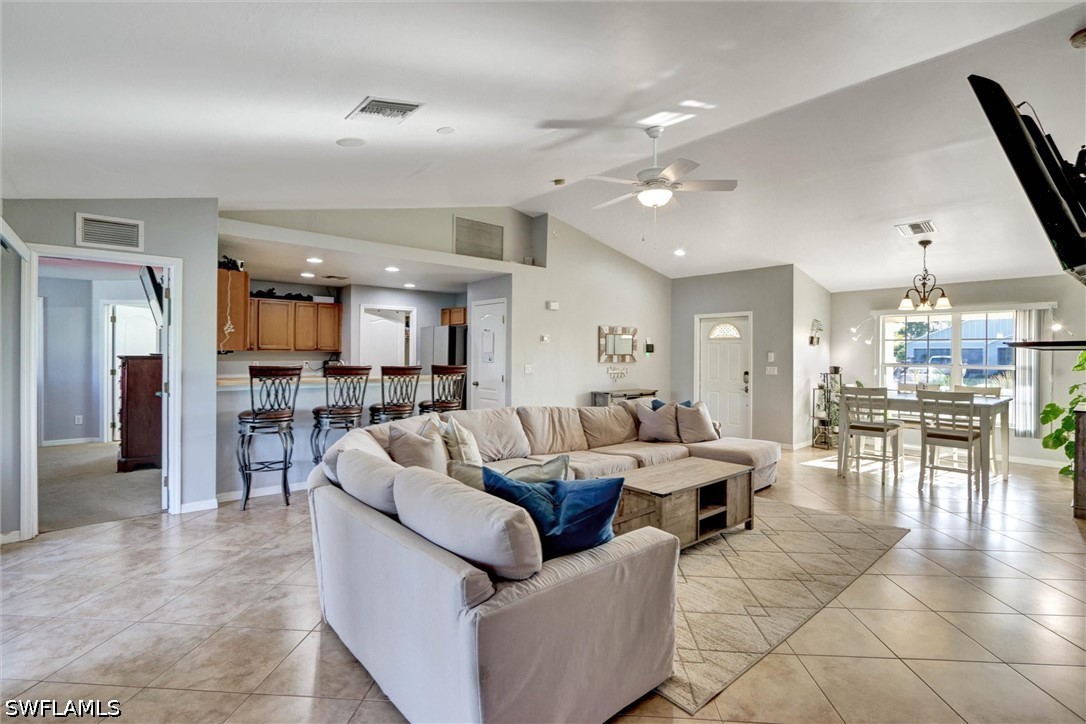 4 Bed SingleFamilyResidence for Sale in Southwood, photo 3