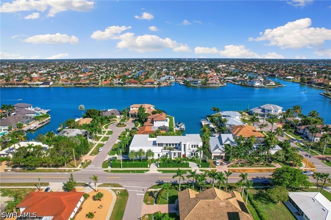 5 Bed Pool Home for Sale in Marco Island, photo 3